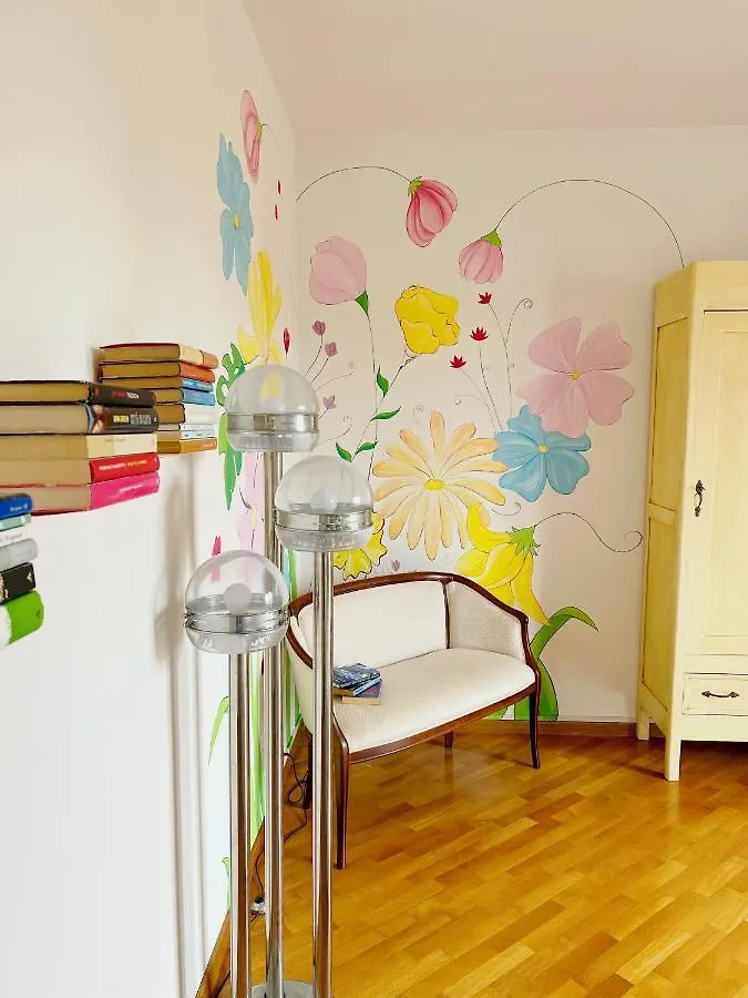 Апартаменты Onemorepage Family House - Un Soggiorno Da Favola Чертальдо Италия